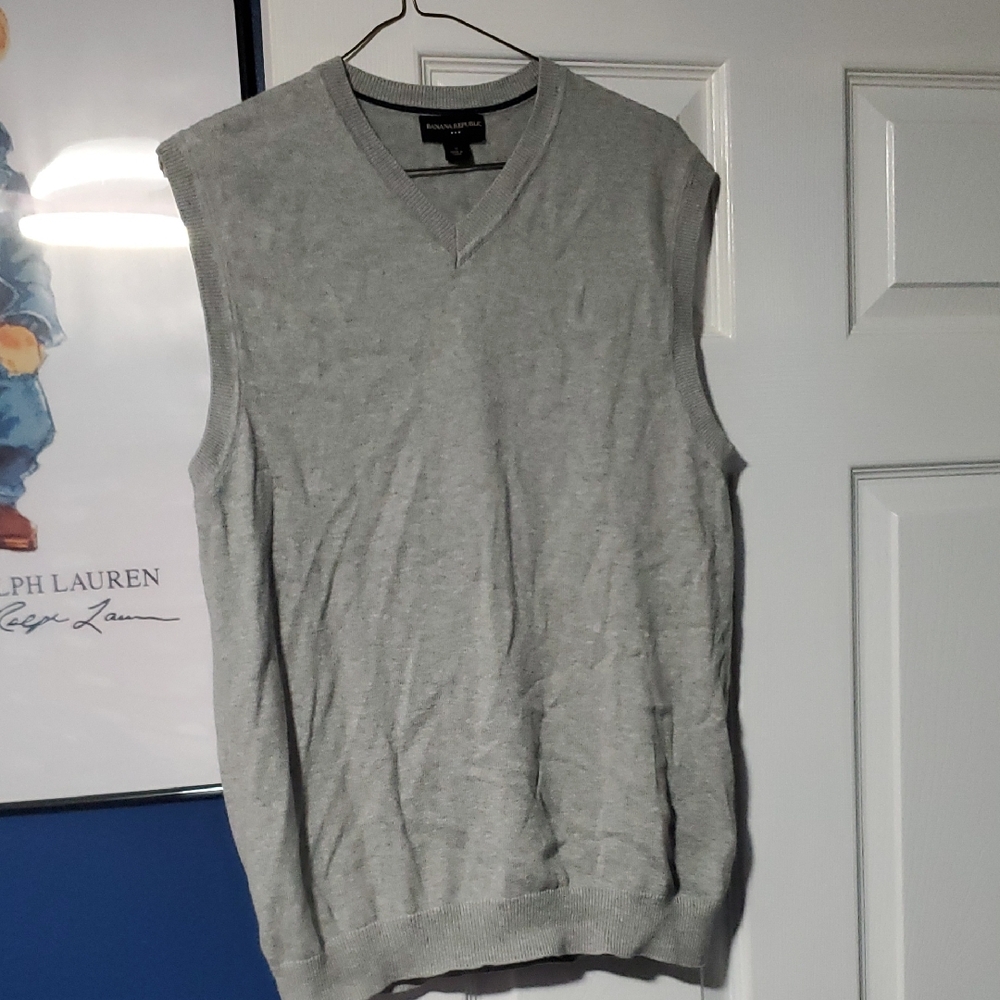 Banana Republic Heather Gray V-Neck Sweater Vest Sz M